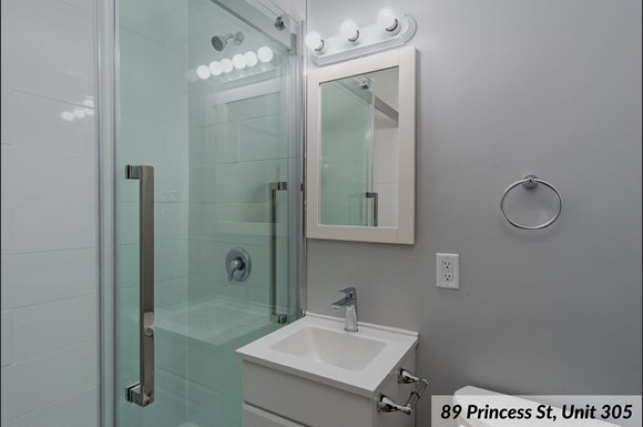 89 Princess, Unit 305 bathroom